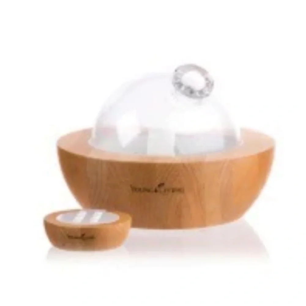 Young Living Aria Diffuser with Green Glow - Picture 4 of 5